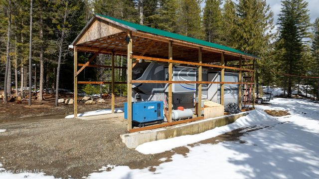 255 Thunder ALY, Sandpoint, ID 83864
