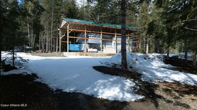 255 Thunder ALY, Sandpoint, ID 83864