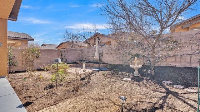 301 Zuni River Circle SW, Los Lunas, NM 87031