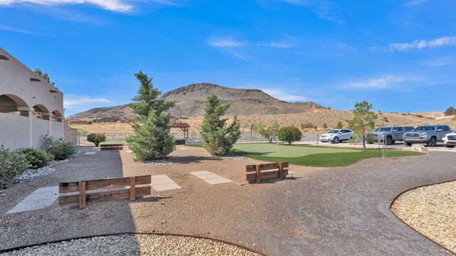301 Zuni River Circle SW, Los Lunas, NM 87031