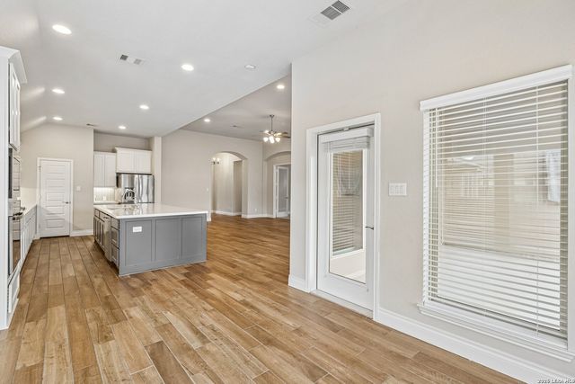 1923 Pitcher Bend, San Antonio, TX 78253