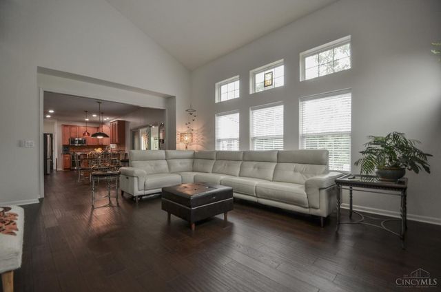 5945 Brierly Ridge Drive, Green Twp, OH 45247