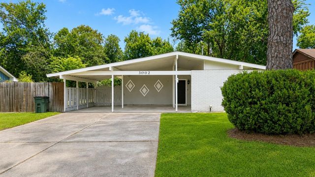 3002 Newcastle Drive, Baytown, TX 77521