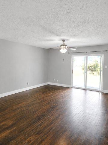 3002 Newcastle Drive, Baytown, TX 77521