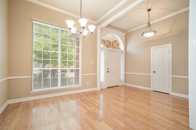 2801 Hickory Stick Ct, Longview, TX 75605