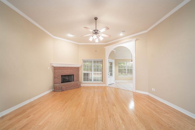 2801 Hickory Stick Ct, Longview, TX 75605