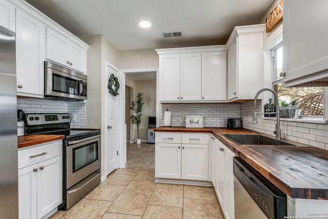 138 Sweetleaf, Cibolo, TX 78108
