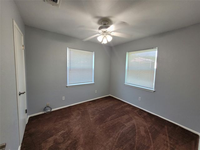 3233 Hiawatha Trail, Lake Worth, TX 76135