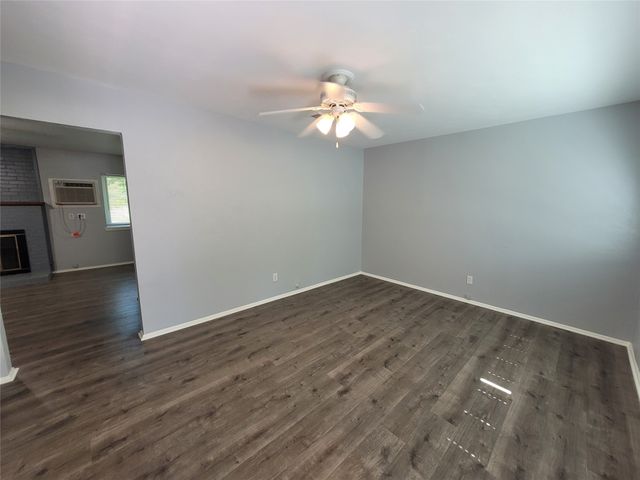 3233 Hiawatha Trail, Lake Worth, TX 76135