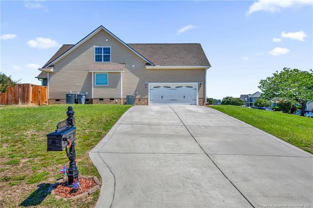 314 Bridle Drive, Raeford, NC 28376