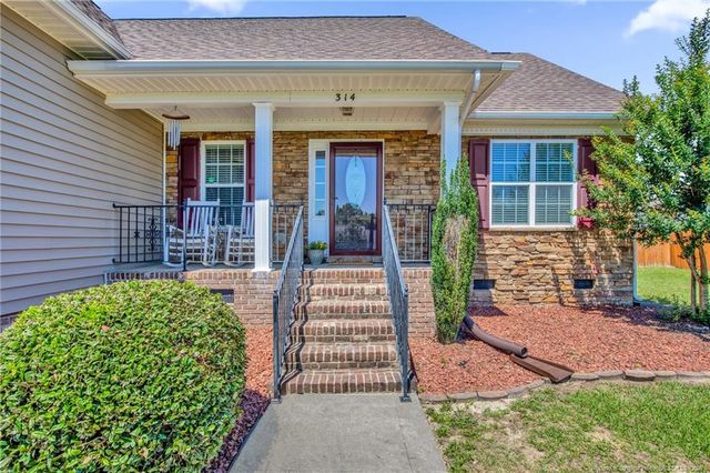 314 Bridle Drive, Raeford, NC 28376