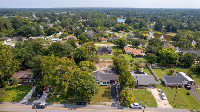 112 COLOMBA ROAD, Debary, FL 32713
