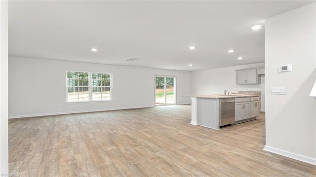 1549 Hamilton Hills Drive, Greensboro, NC 27406