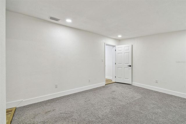 10011 N ANNETTE AVENUE, Tampa, FL 33612