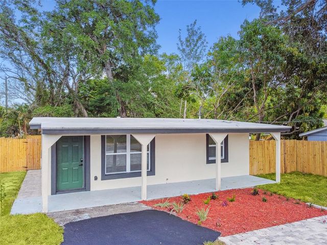 10011 N ANNETTE AVENUE, Tampa, FL 33612