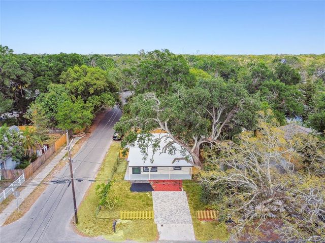 10011 N ANNETTE AVENUE, Tampa, FL 33612