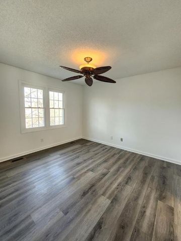 625 Thistlegate Trail, Raleigh, NC 27610