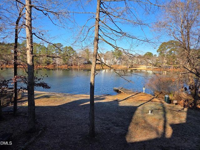 625 Thistlegate Trail, Raleigh, NC 27610