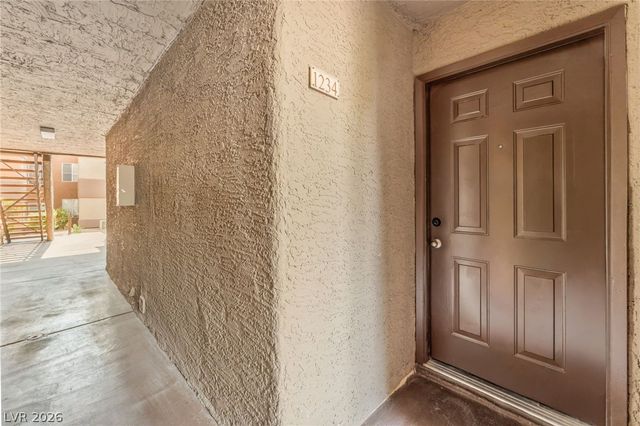 2200 South Fort Apache Road 1234, Las Vegas, NV 89117