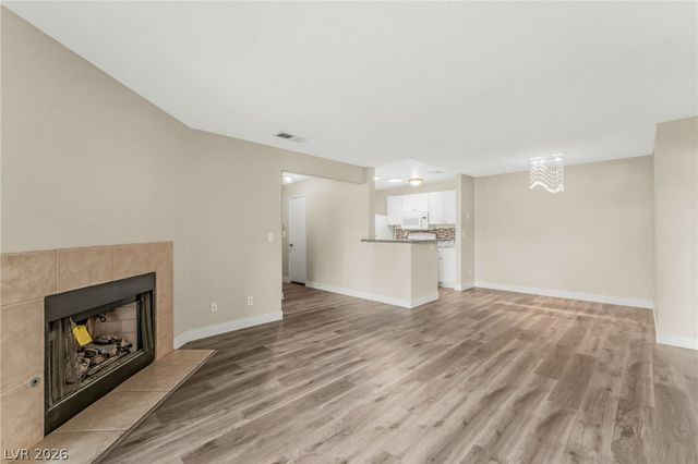 2200 South Fort Apache Road 1234, Las Vegas, NV 89117