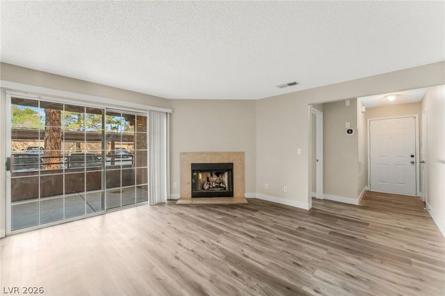 2200 South Fort Apache Road 1234, Las Vegas, NV 89117