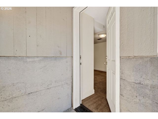 2584 PARK Rd, Lake Oswego, OR 97034