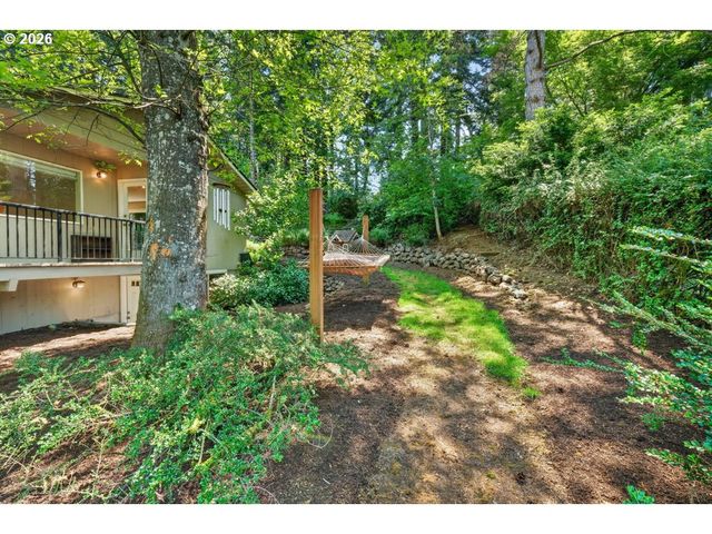 2584 PARK Rd, Lake Oswego, OR 97034