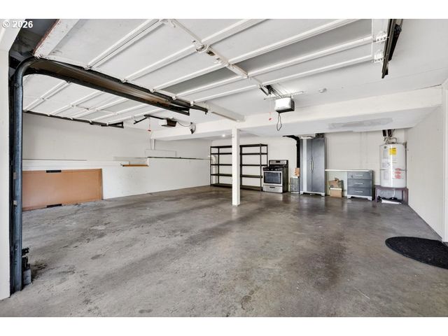 2584 PARK Rd, Lake Oswego, OR 97034