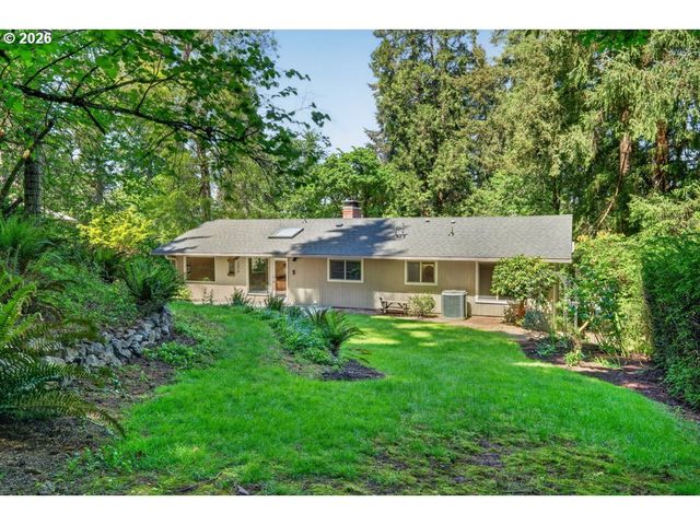 2584 PARK Rd, Lake Oswego, OR 97034