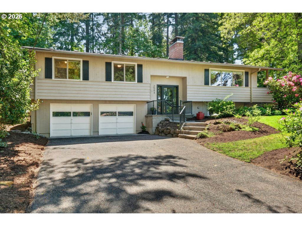 2584 PARK Rd, Lake Oswego, OR 97034