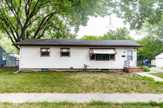 1011 College Street N, Fargo, ND 58102