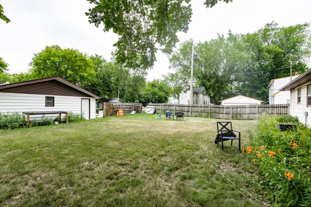1011 College Street N, Fargo, ND 58102