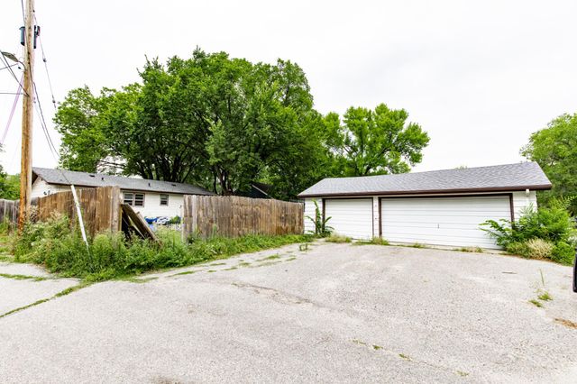 1011 College Street N, Fargo, ND 58102