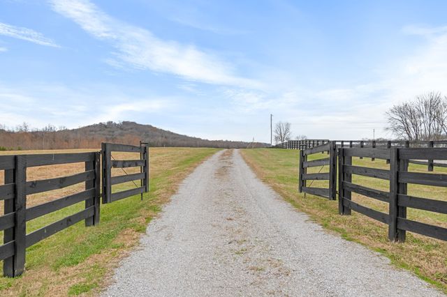 3100 Floyd Rd, Eagleville, TN 37060