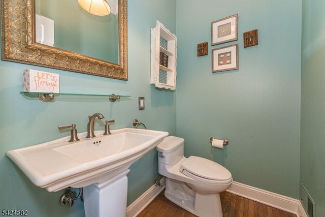 10 David Pl, Mount Olive Twp., NJ 07836