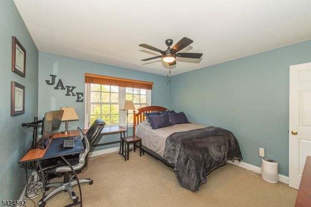 10 David Pl, Mount Olive Twp., NJ 07836