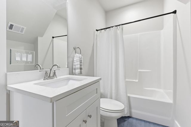 6878 S Bluff Court, Gainesville, GA 30506