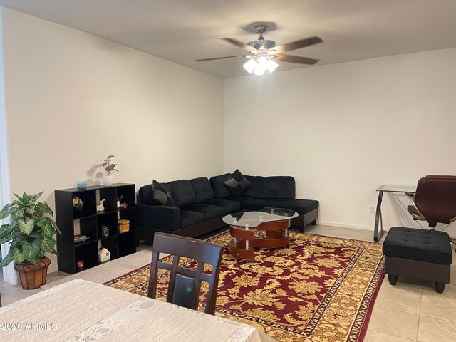 9421 W MONTECITO Avenue, Phoenix, AZ 85037