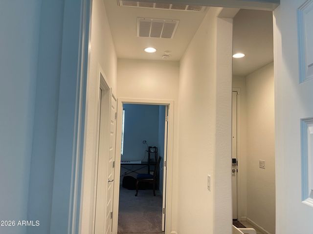 9421 W MONTECITO Avenue, Phoenix, AZ 85037