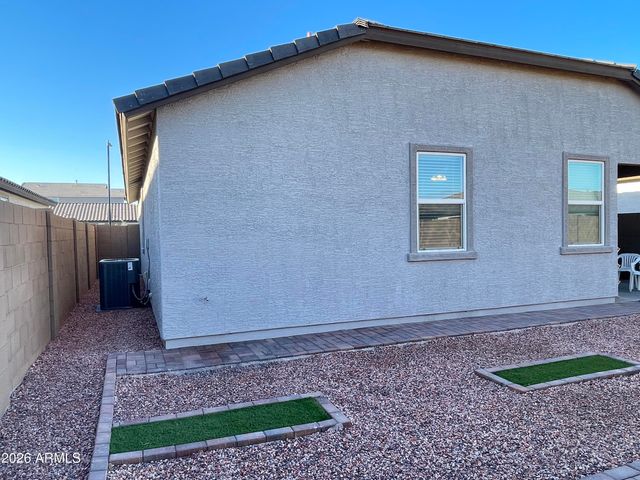 9421 W MONTECITO Avenue, Phoenix, AZ 85037