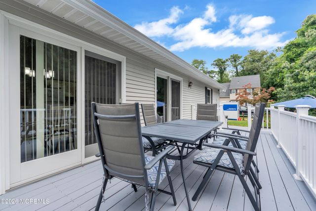 48 Lighthouse Drive, Waretown, NJ 08758
