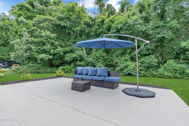 48 Lighthouse Drive, Waretown, NJ 08758