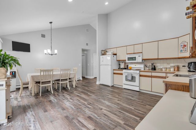 48 Lighthouse Drive, Waretown, NJ 08758