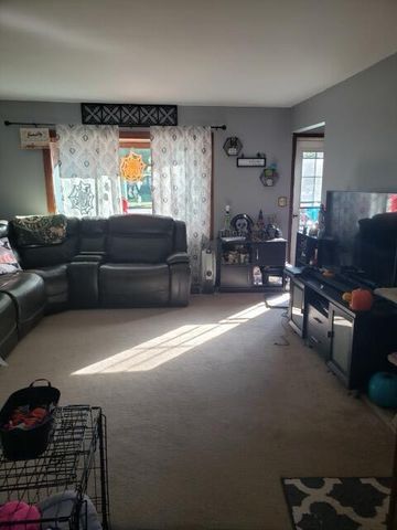 10412 W Oklahoma AVENUE, West Allis, WI 53227