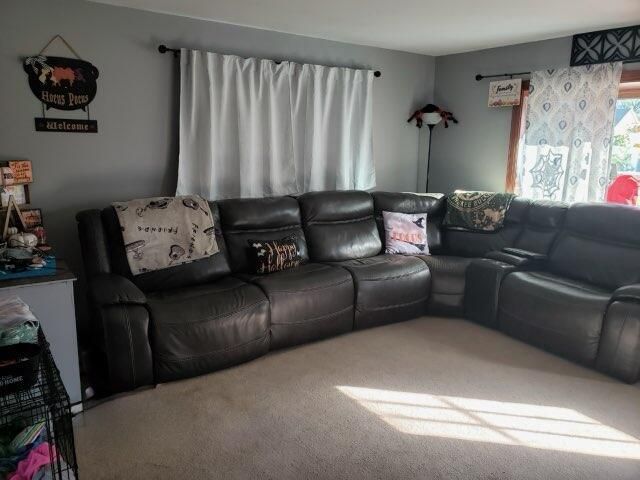 10412 W Oklahoma AVENUE, West Allis, WI 53227