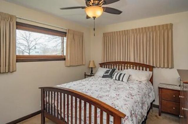 10412 W Oklahoma AVENUE, West Allis, WI 53227