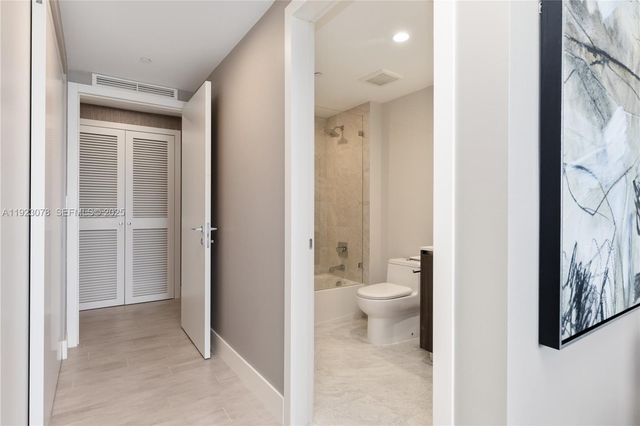 488 NE 18th St 5012, Miami, FL 33132