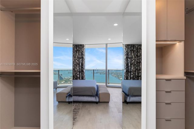 488 NE 18th St 5012, Miami, FL 33132