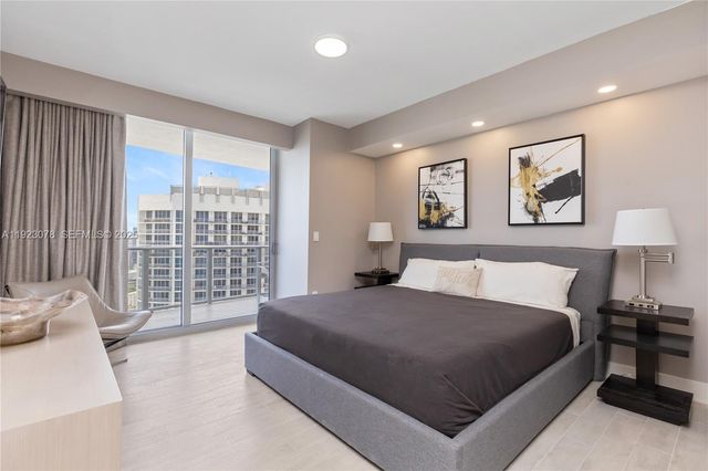 488 NE 18th St 5012, Miami, FL 33132