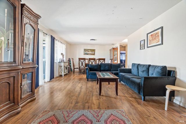 3980 Stony Point Rd, Santa Rosa, CA 95407